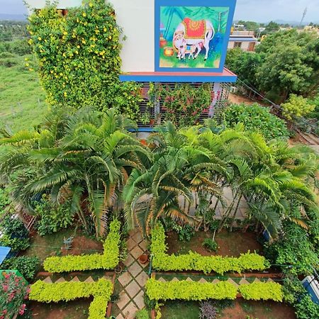Mango Tree Homestay Hampi Bagian luar foto
