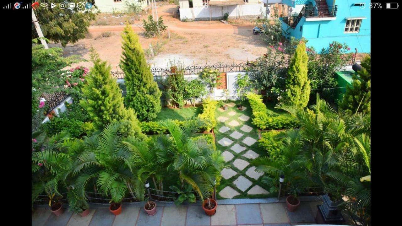 Mango Tree Homestay Hampi Bagian luar foto