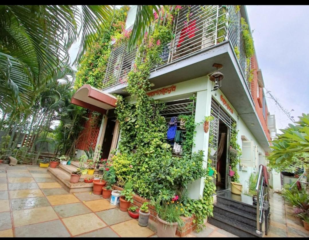 Mango Tree Homestay Hampi Bagian luar foto